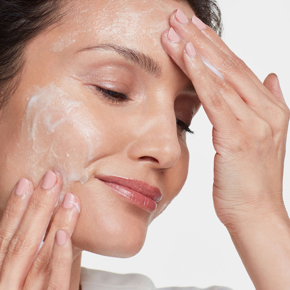 HYDROPEPTIDE Exfoliating Cleanser 200ml - Очищуючий відлущуючий засіб - фото №4